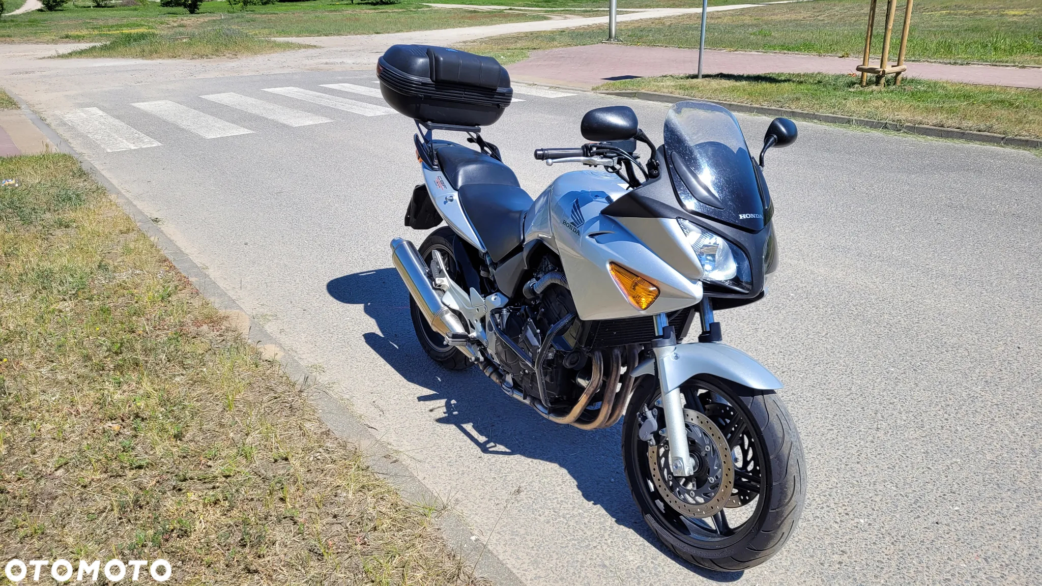 Honda CBF - 11