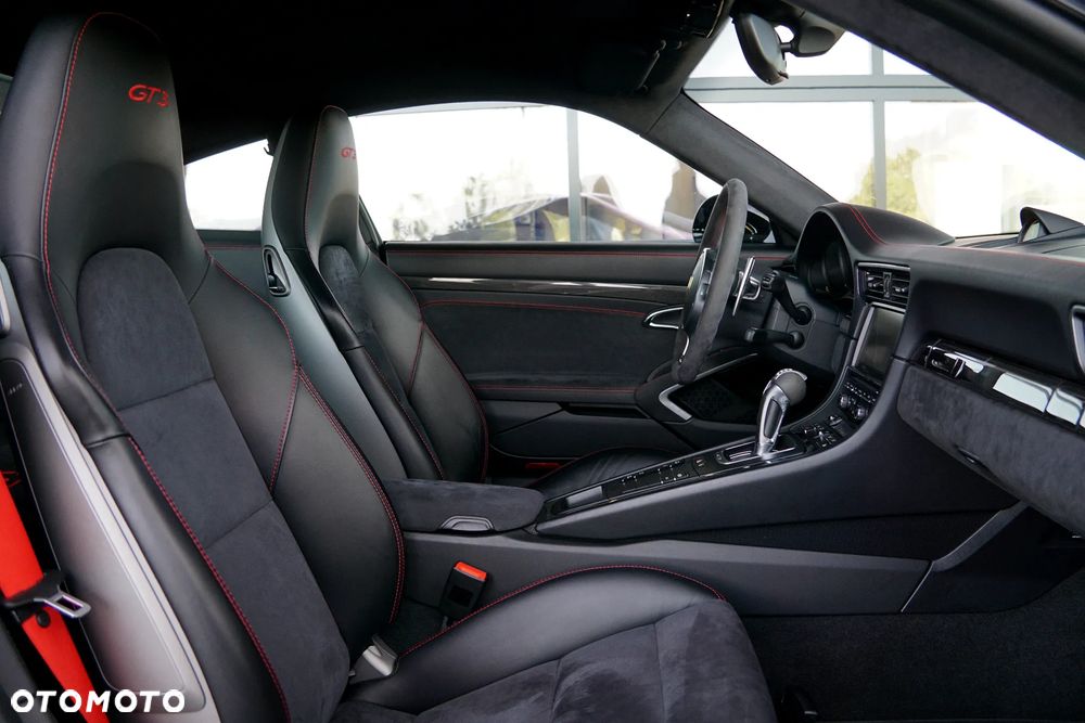 Porsche 911 GT3 - 36