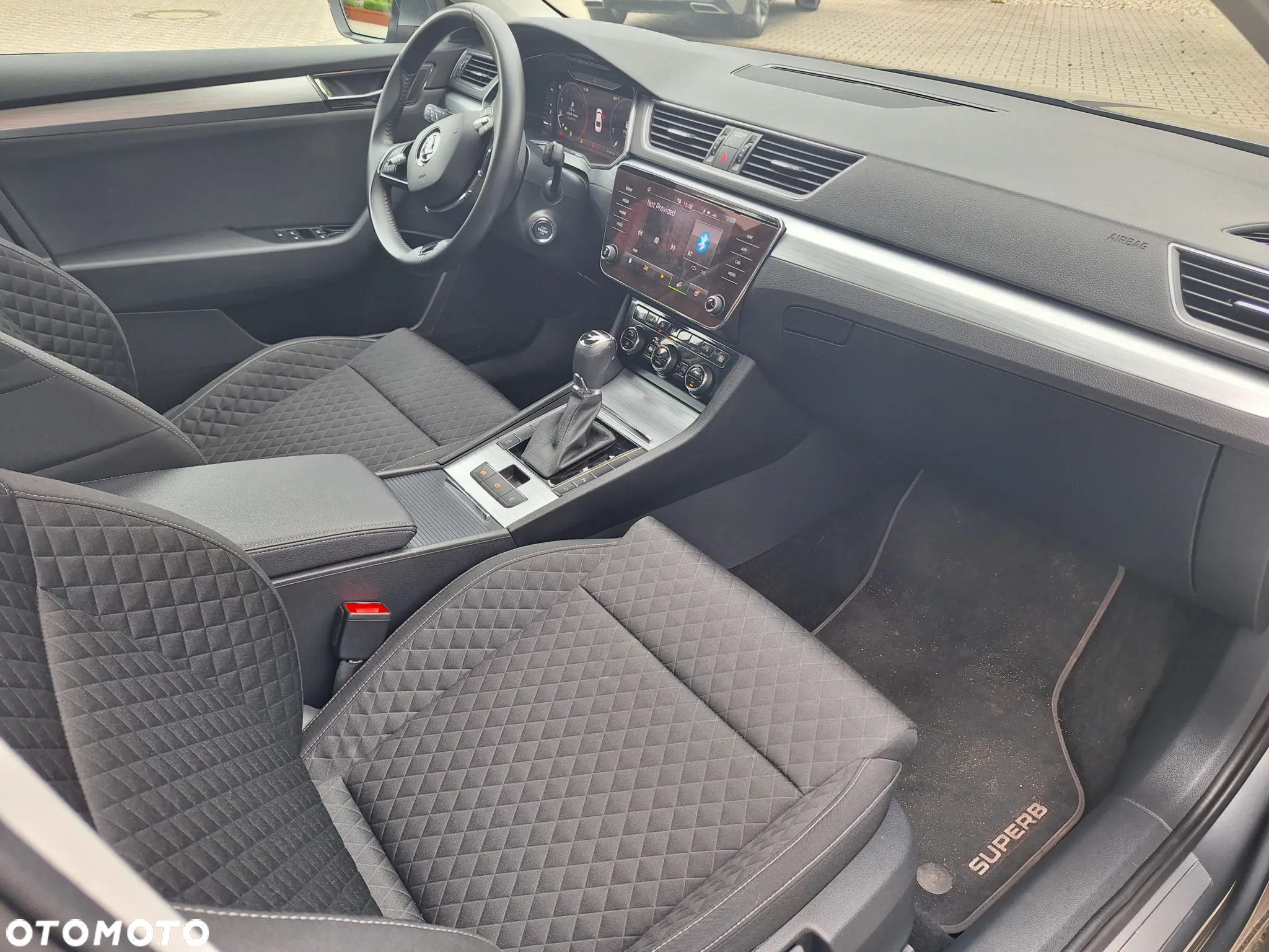 Skoda Superb 2.0 TSI Ambition DSG - 12