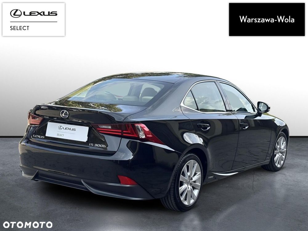 Lexus IS - 7