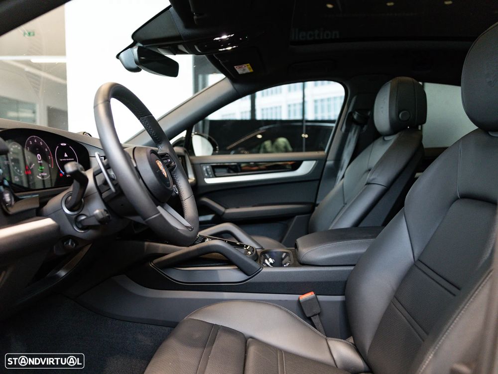 Porsche Cayenne Coupé E-Hybrid - 23