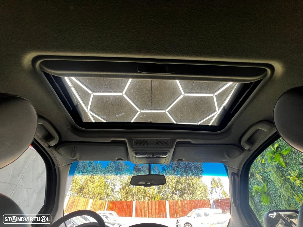 Nissan Navara 3.0 dCi V6 CD LE AT 4WD - 45