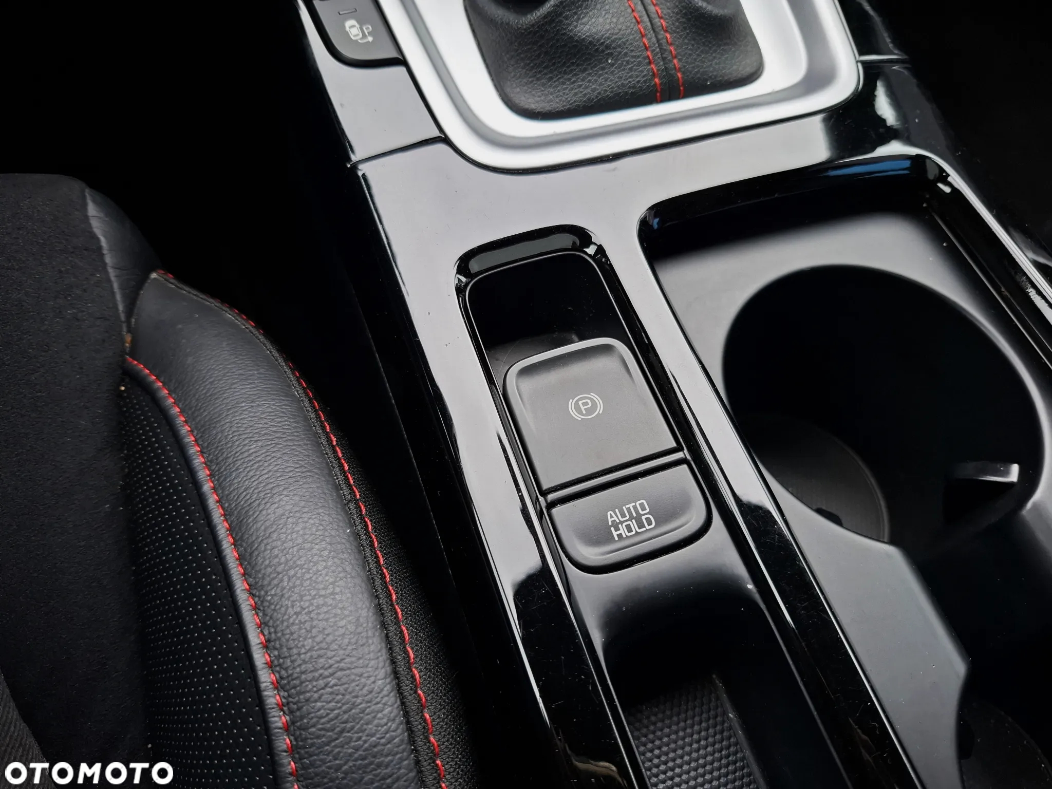 Kia ProCeed 1.6 T-GDI GT DCT - 24