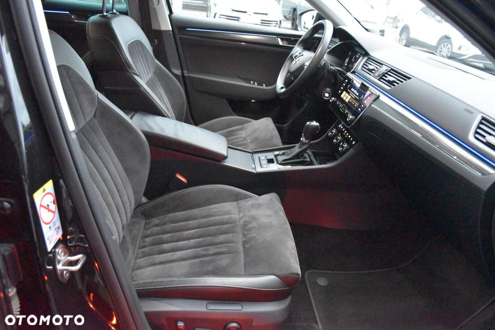 Skoda Superb 2.0 TSI Style DSG - 37