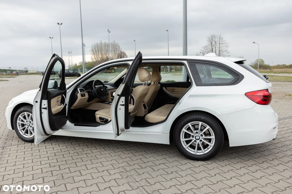 BMW Seria 3 320d Advantage - 12