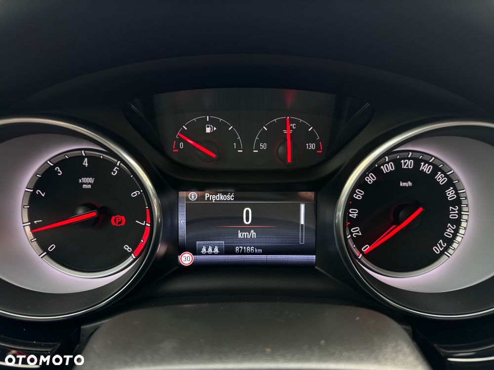 Opel Astra 1.4 T GPF Dynamic S&S - 17