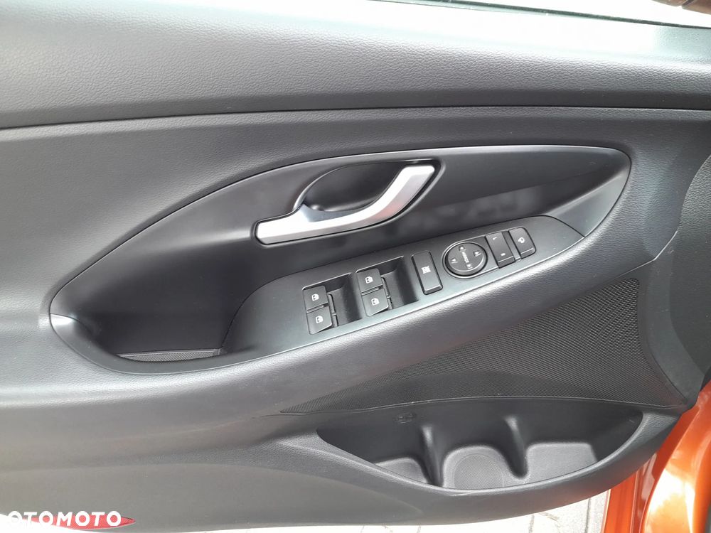 Hyundai i30 1.0 T-GDI Smart DCT - 10