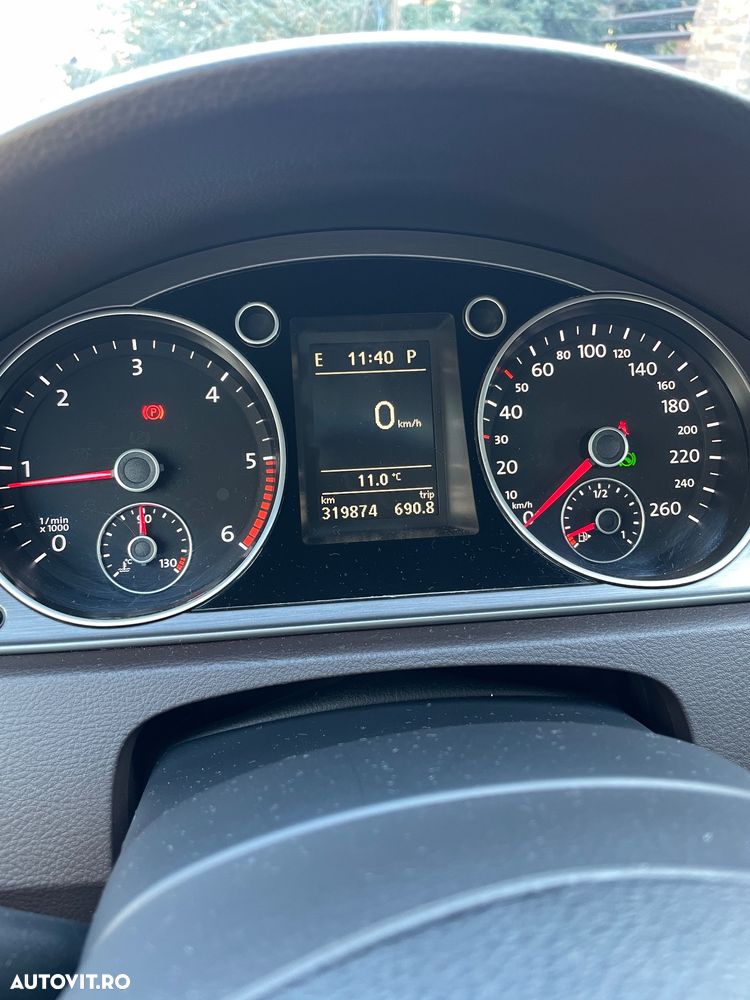 Volkswagen Passat 2.0 TDI Blue TDI DSG Comfortline - 12