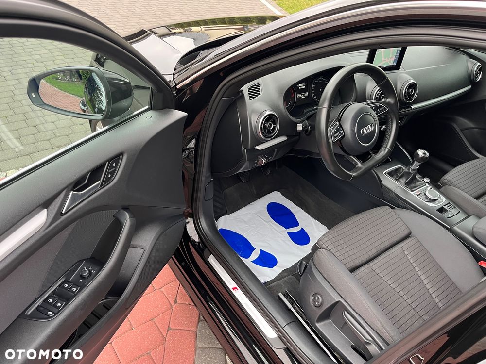 Audi A3 Sportback 1.4 TFSI S line Sportpaket - 9