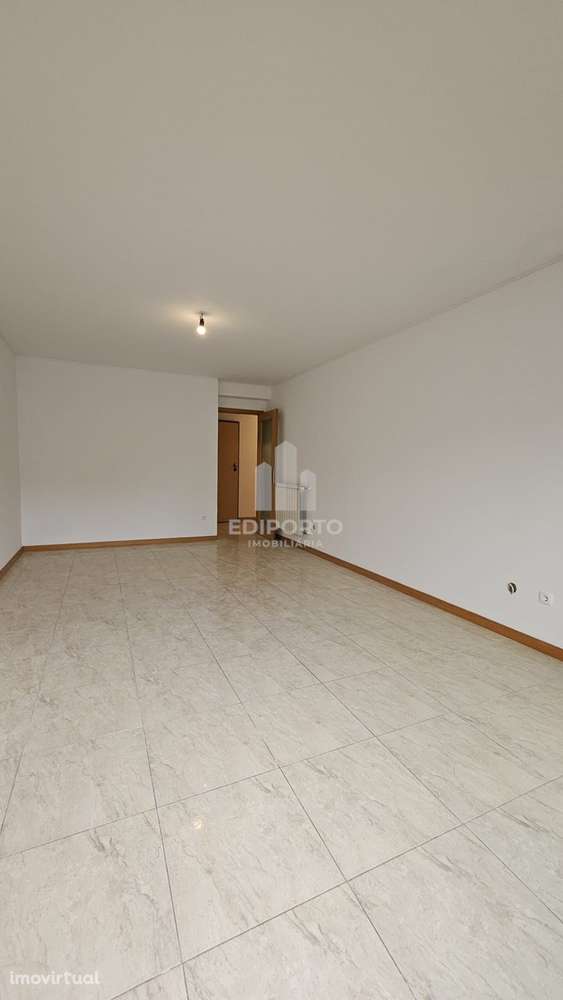 Excelente Apartamento T3 em Rio Tinto com Garagem e Varanda - Grande imagem: 3/20