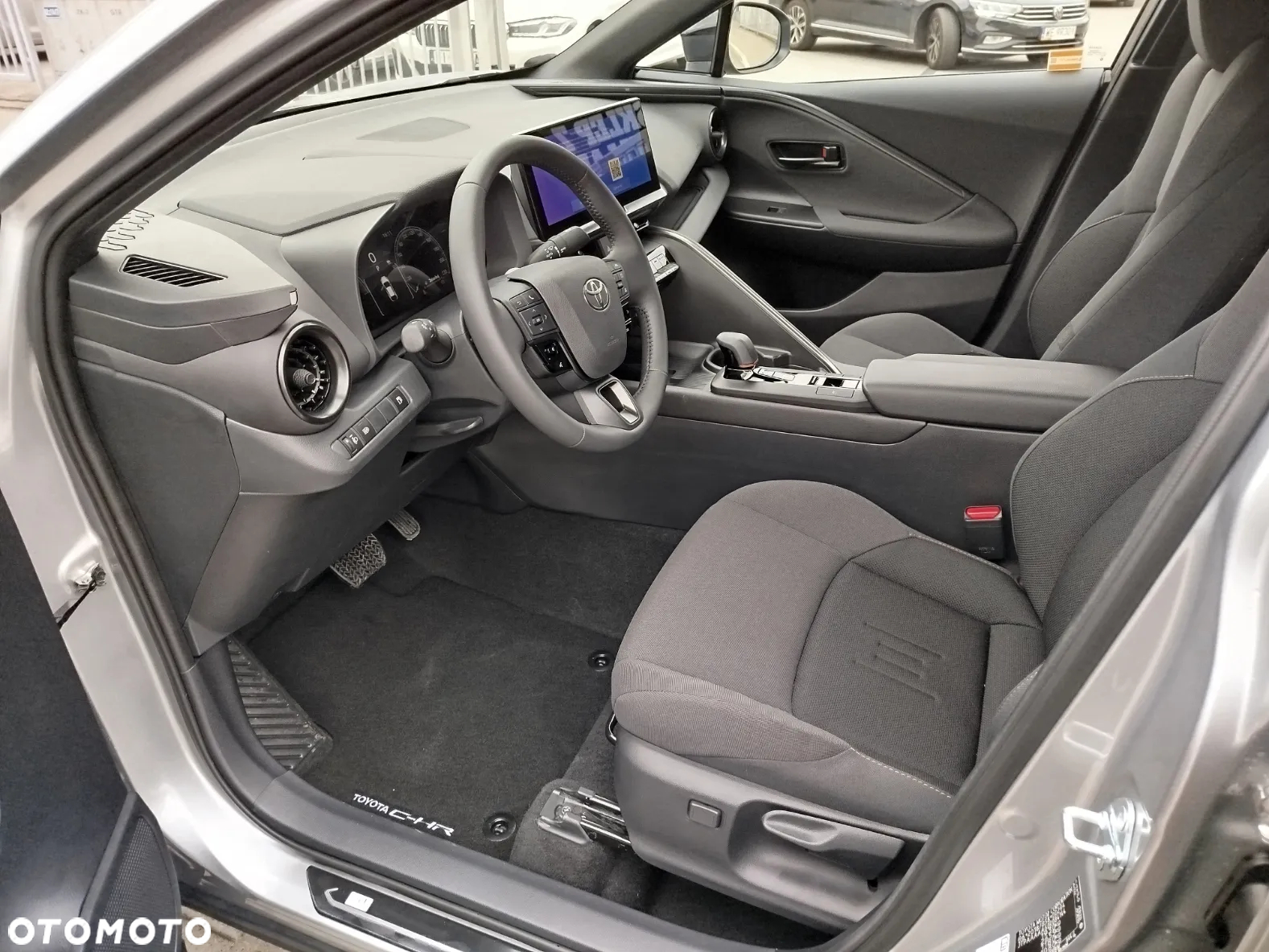 Toyota C-HR - 9