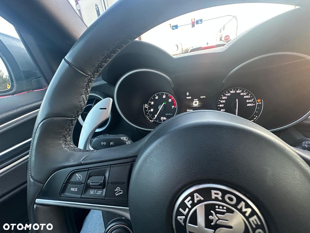 Alfa Romeo Stelvio 2.0 Turbo Executive Q4 - 15