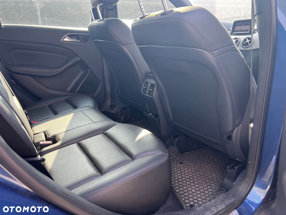 Mercedes-Benz Klasa B 250 (BlueEFFICIENCY) 7G-DCT - 18