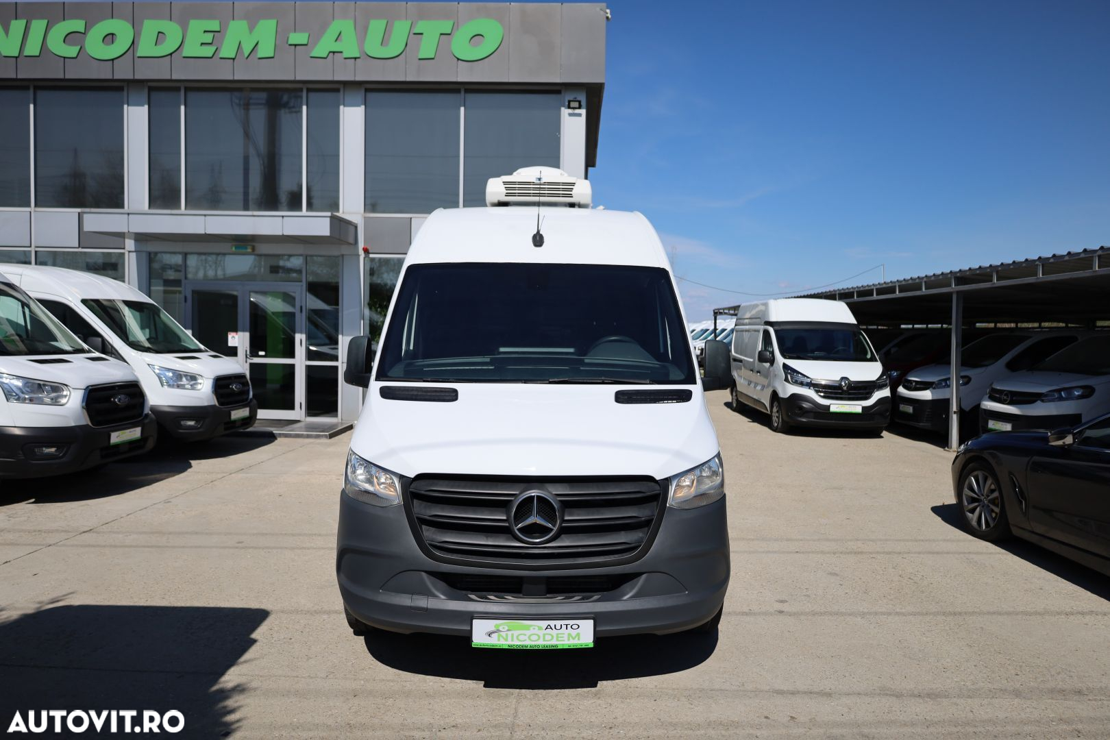 Mercedes-Benz Sprinter - 10