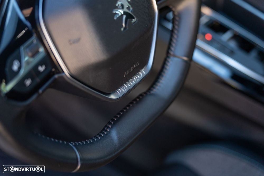 Peugeot 3008 1.6 Hybrid Allure e-EAT8 - 24