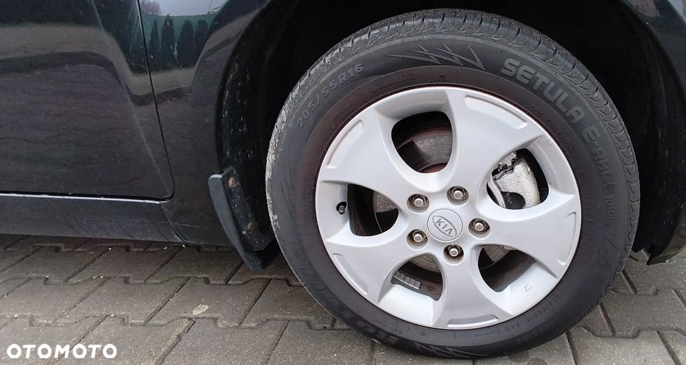 Kia Venga 1.4 Business Line - 19