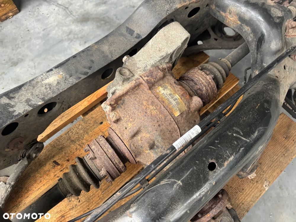 DYFER MOST BMW E90 E91 3.38 7524319 - 2