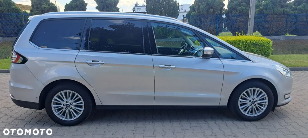 Ford Galaxy - 13
