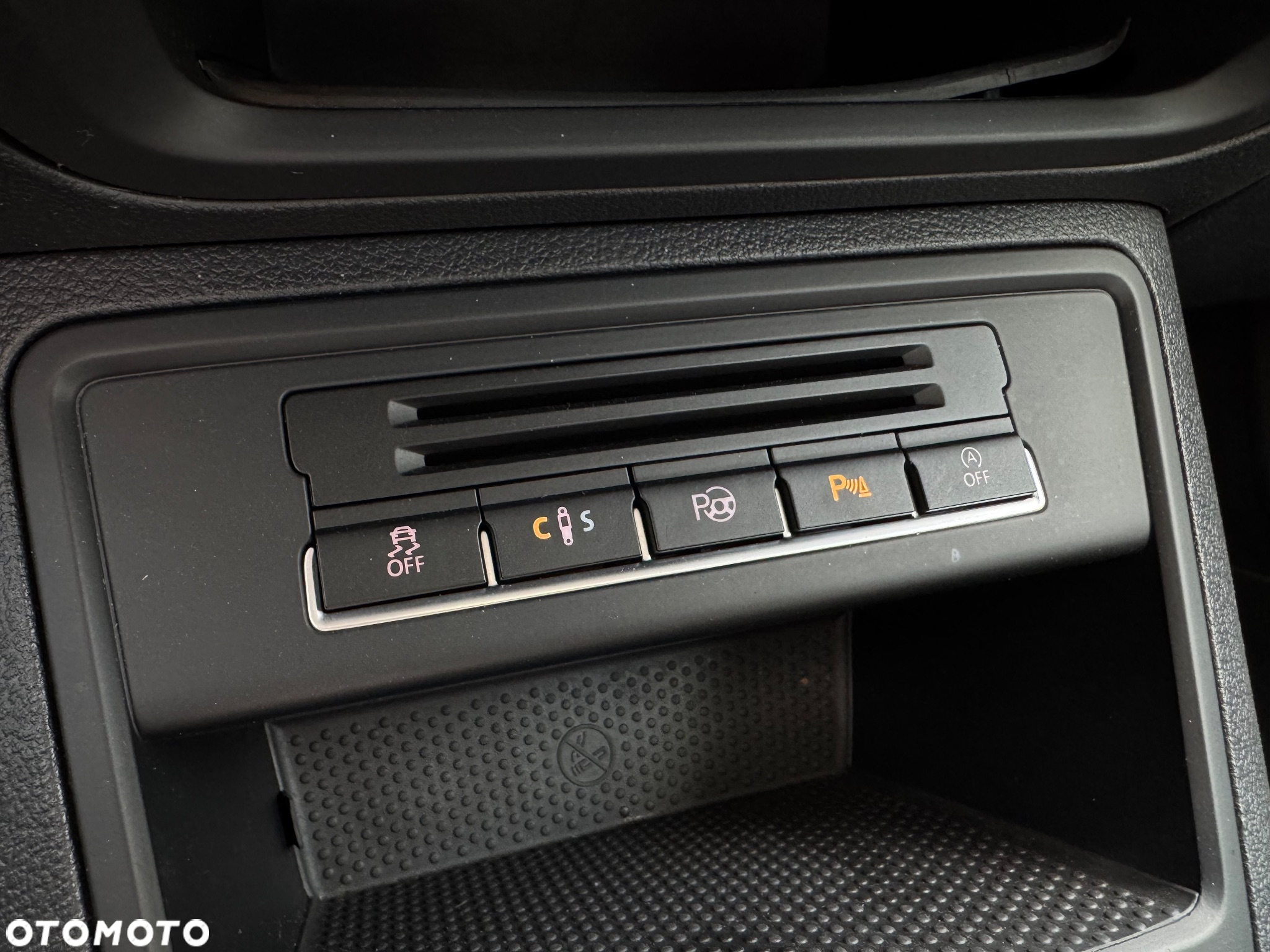 Volkswagen Tiguan - 13