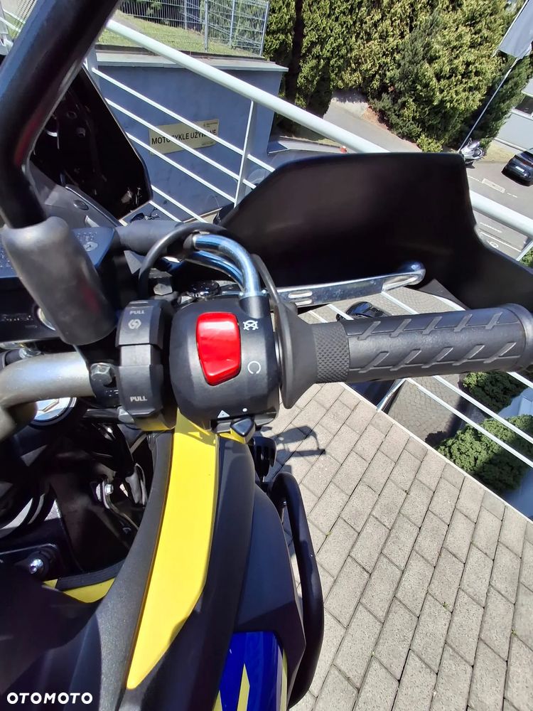 Suzuki V-STROM - 7