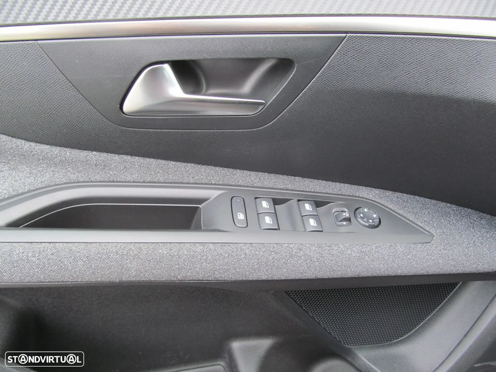 Peugeot 3008 PureTech 130 Stop & Start GPF Active Business-Pack - 10