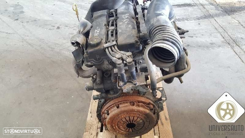 MOTOR COMPLETO FORD FOCUS SEDAN 1998 - 4