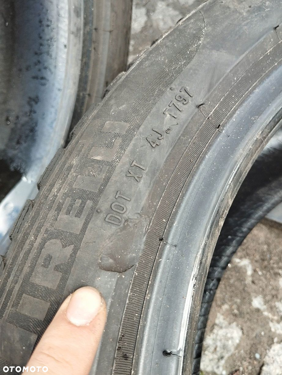 Pirelli Winter SottoZero 3 245 45 18 100 V, rant , XL  - BMW, MO 2szt - 5