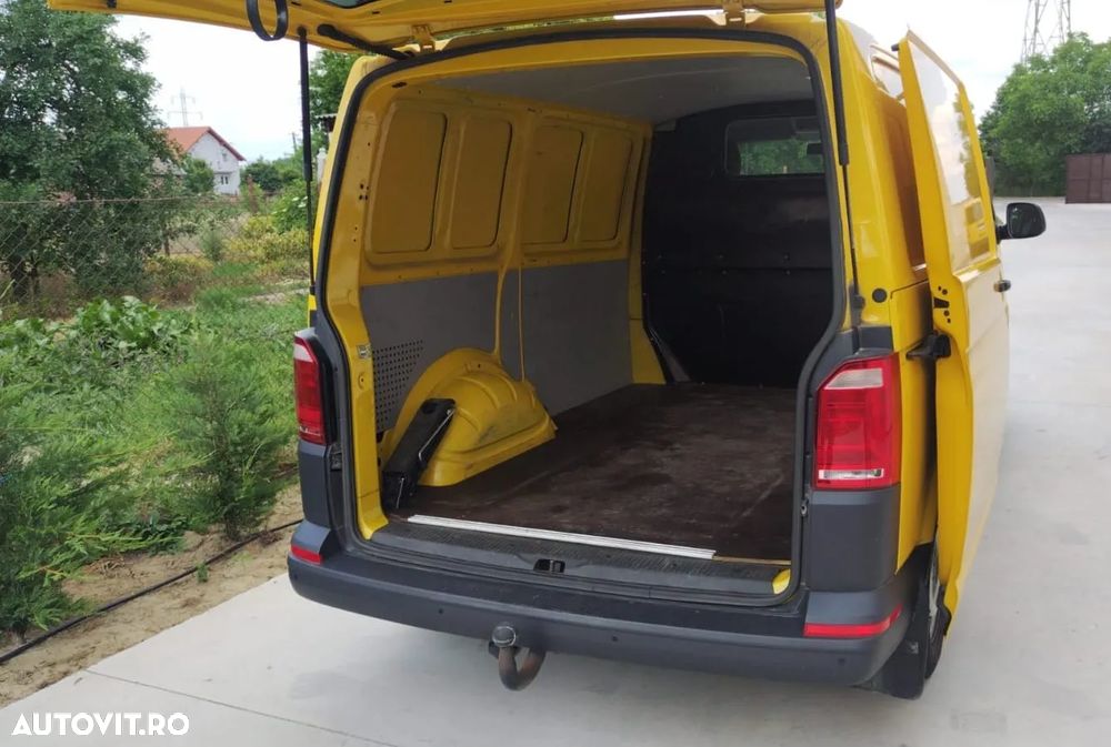 Volkswagen Transporter - 1
