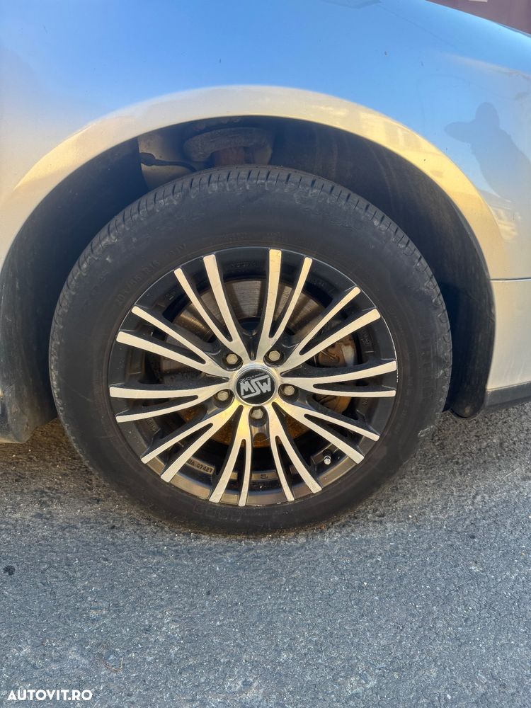Volkswagen Passat - 10