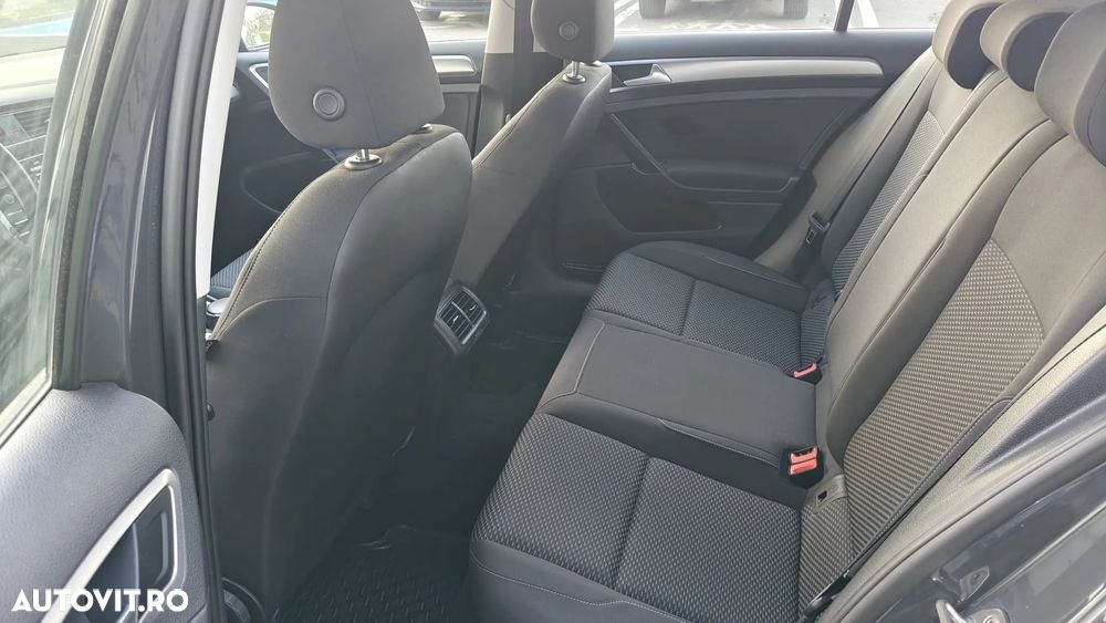 Volkswagen Golf 1.6 TDI Trendline - 10