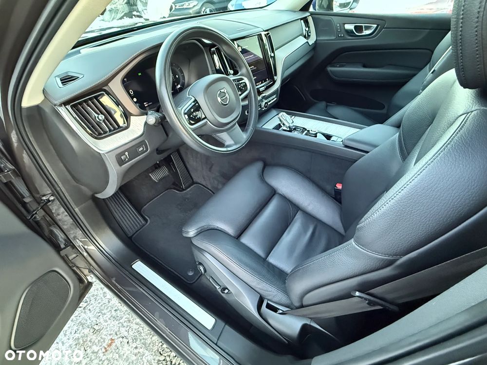 Volvo XC 60 B4 D AWD Geartronic Inscription - 27