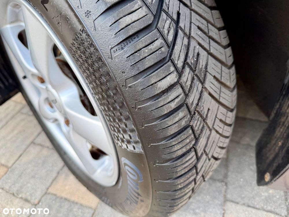 Hyundai i30 1.6 Trend - 30