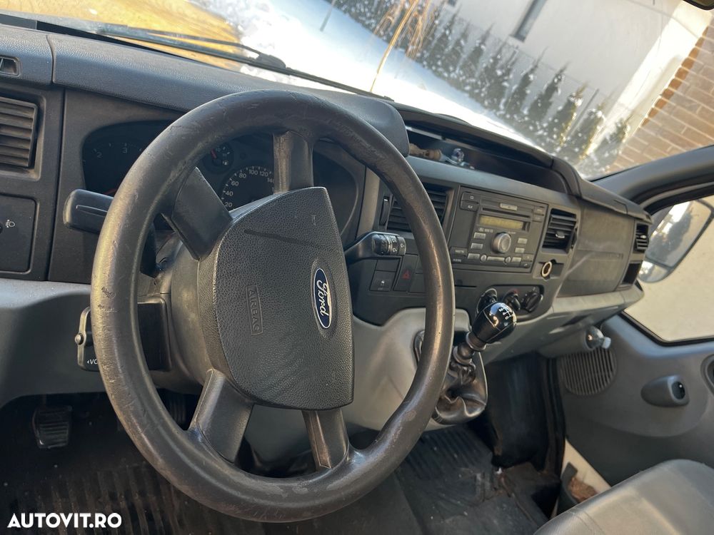 Ford Tranzit - 8