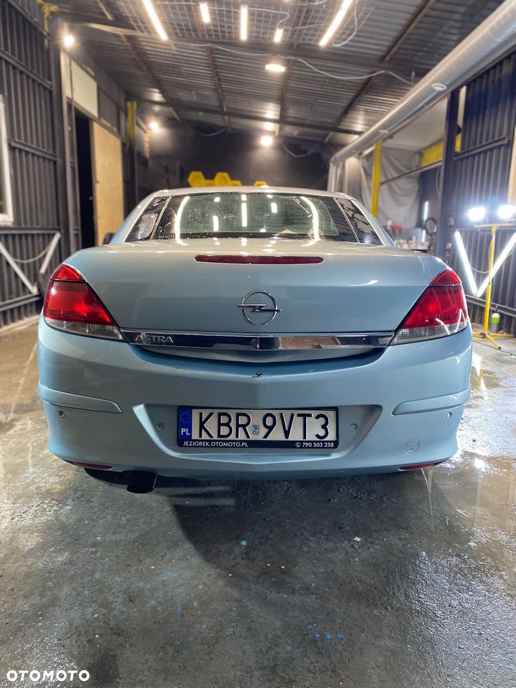 Opel Astra 1.9 CDTI Cosmo - 9