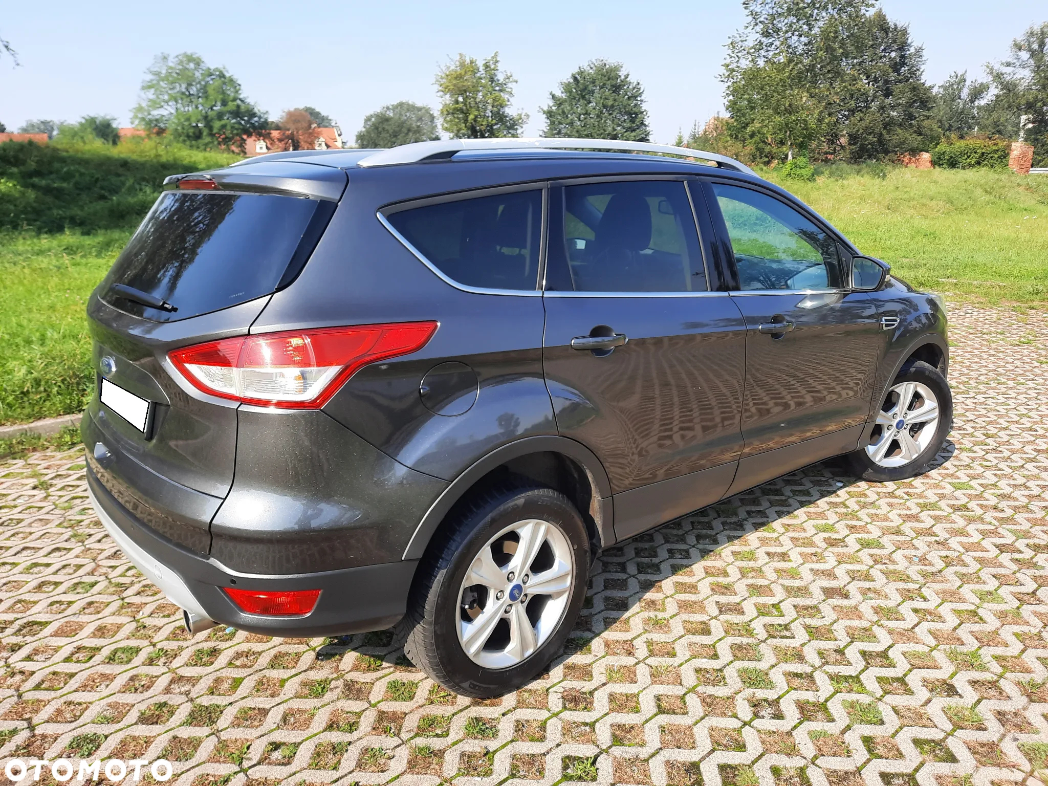 Ford Kuga 2.0 TDCi FWD Titanium - 11