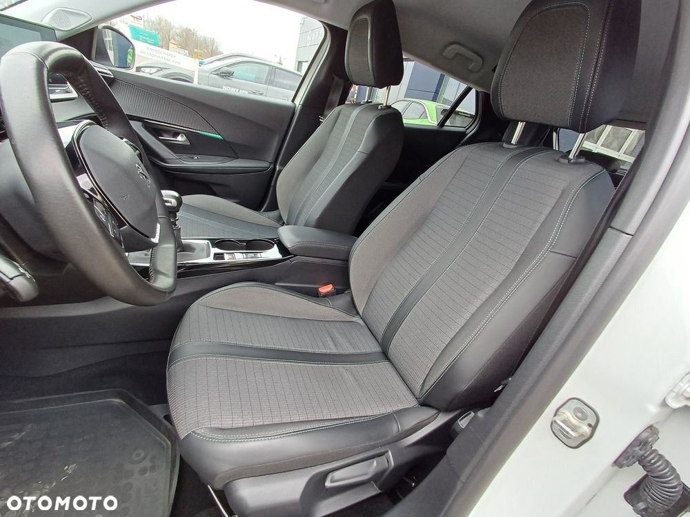 Peugeot 2008 - 12