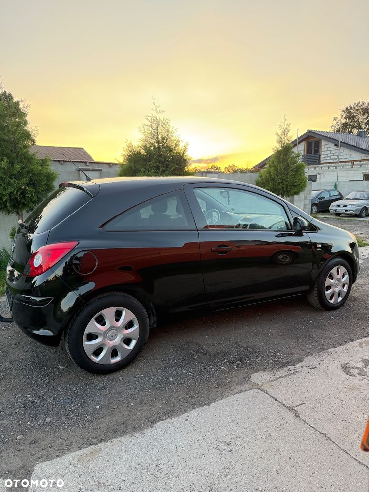 Opel Corsa - 16