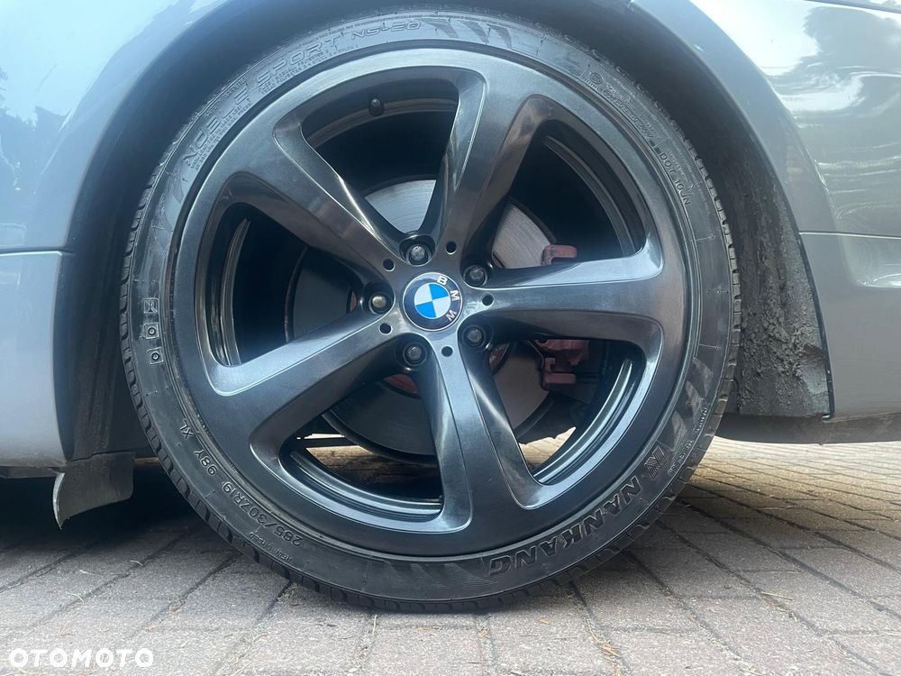 BMW Seria 6 650 i - 28