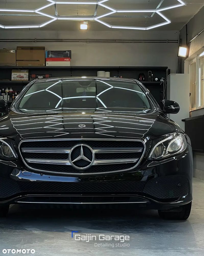 Mercedes-Benz Klasa E 220 d 4-Matic Business Edition 9G-TRONIC - 5