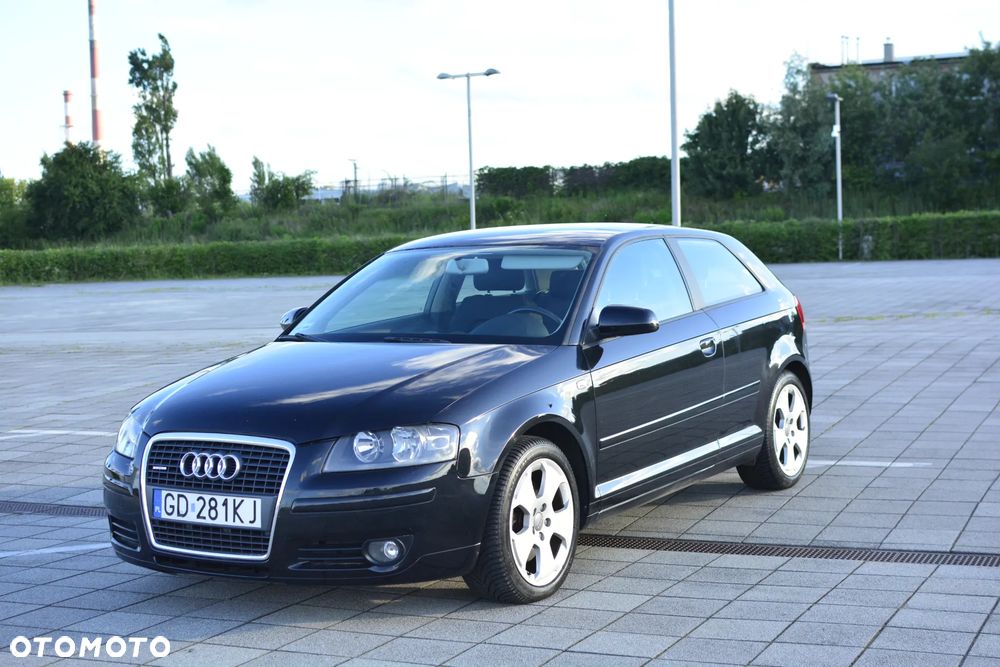 Audi A3 3-drzwiowe 2.0 TFSI quattro Ambition - 2