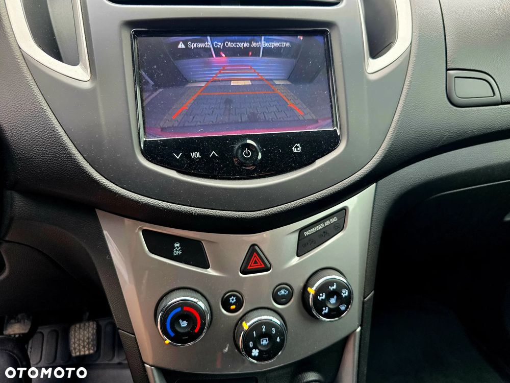 Chevrolet Trax 1.6 LS - 29