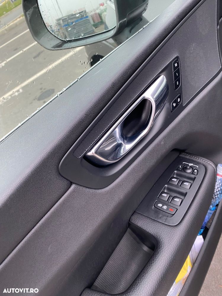 Volvo XC 60 D4 Geartronic Summum - 23