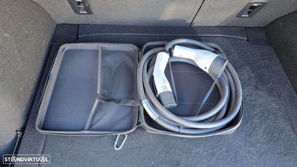 MG MG4 64 kWh Luxury - 58