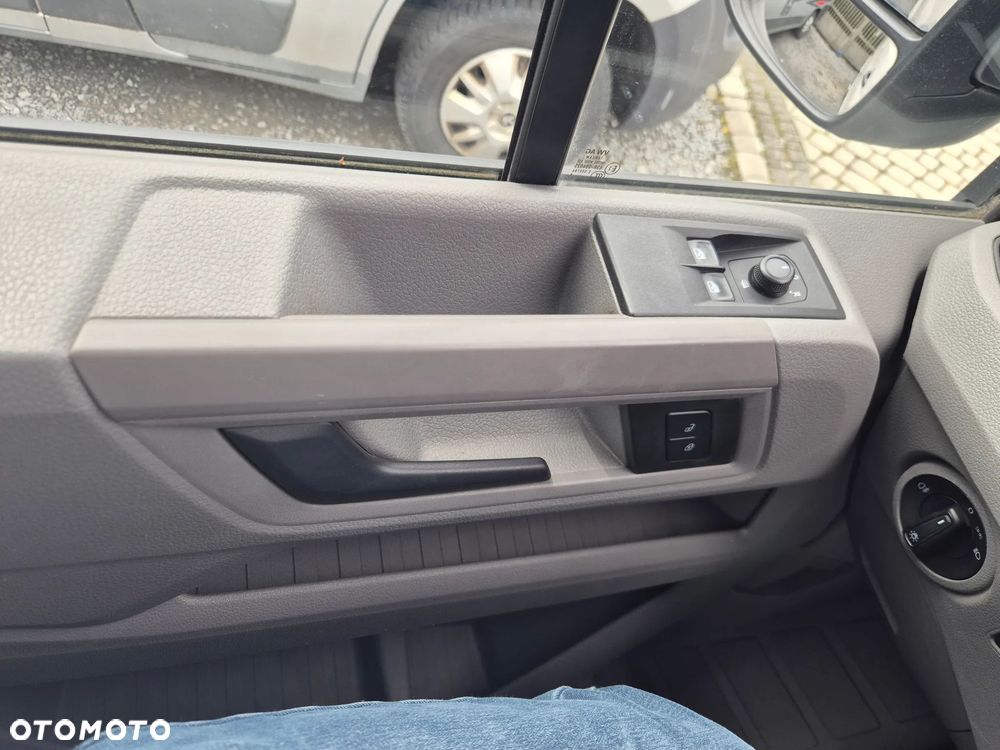 Volkswagen Crafter Brygadówka - 16