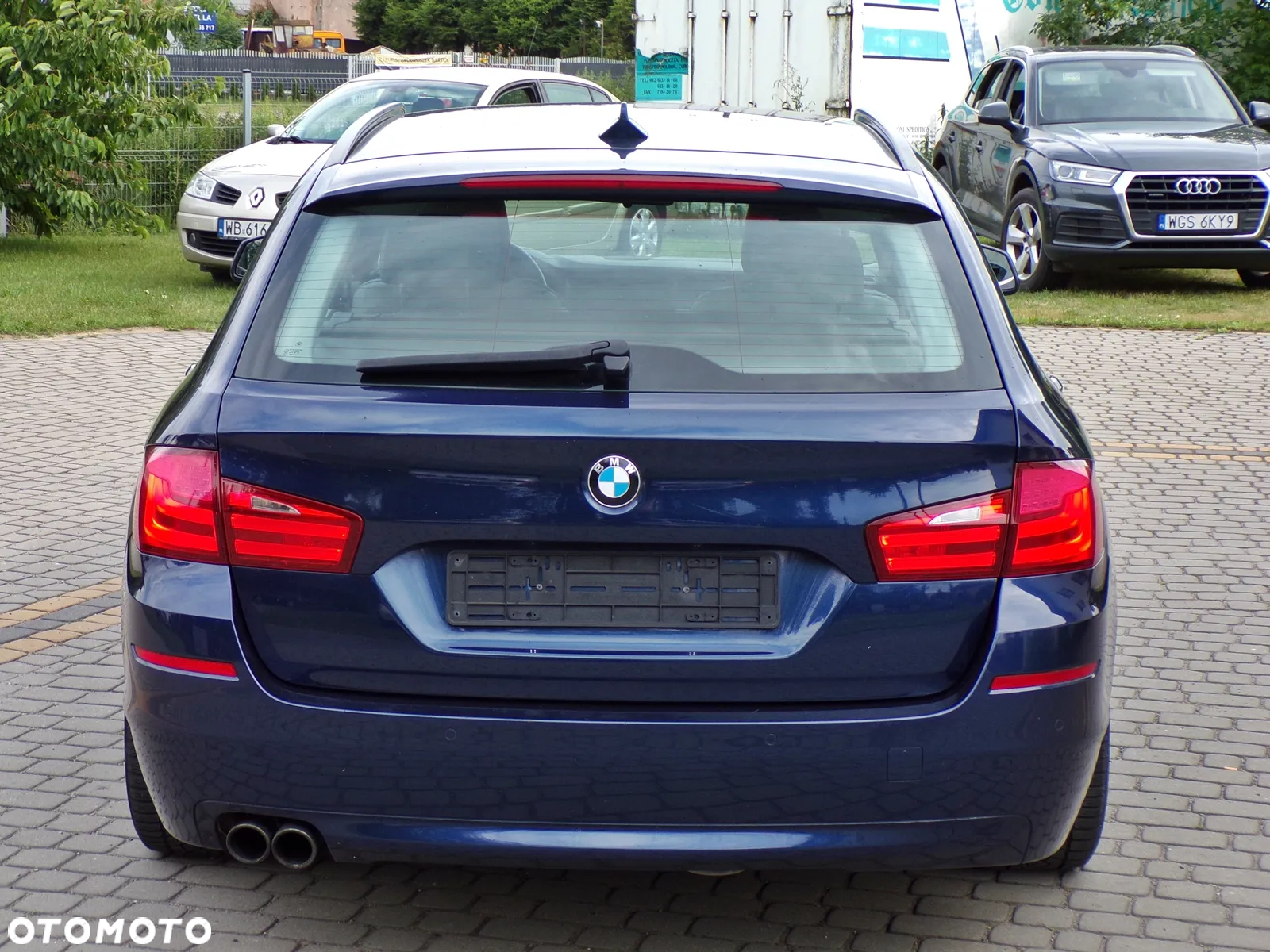 BMW Seria 5 520d Touring - 9