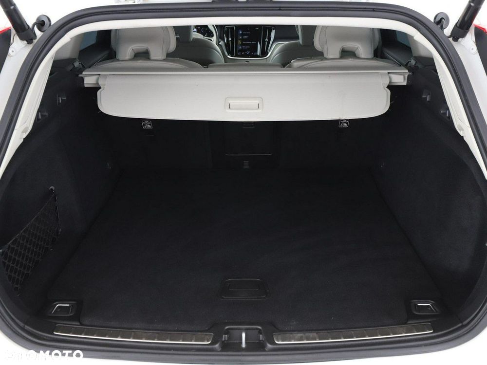 Volvo V60 B4 D Geartronic Momentum Pro - 21