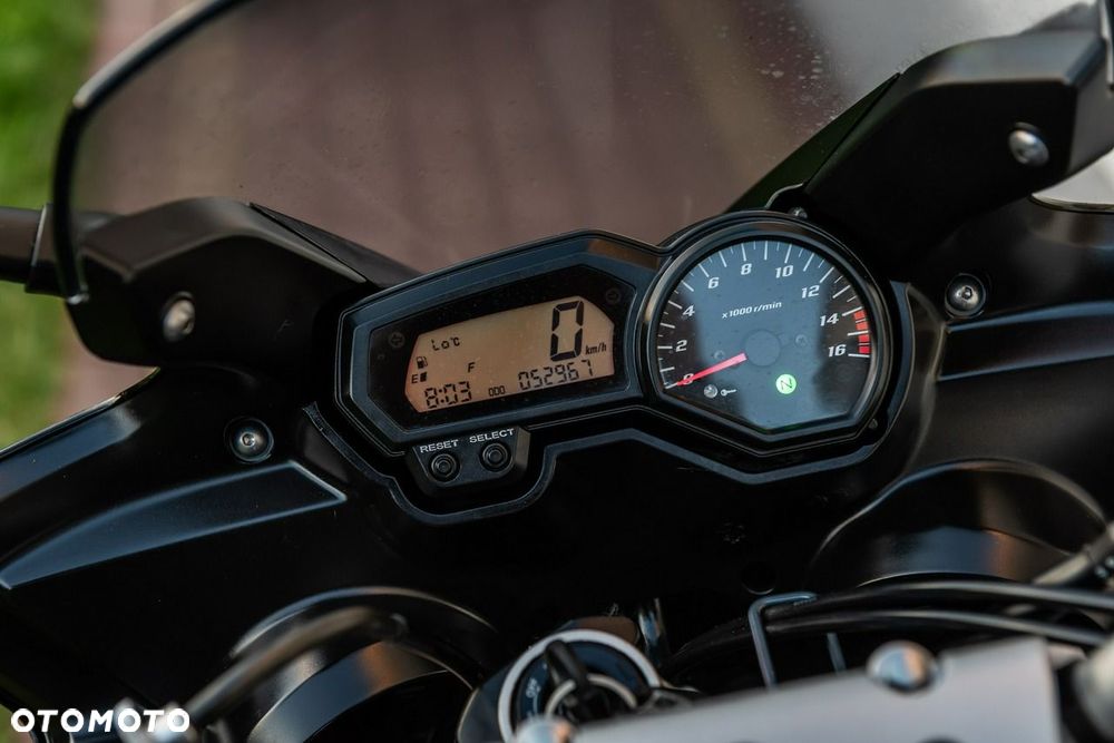 Yamaha FZ - 13