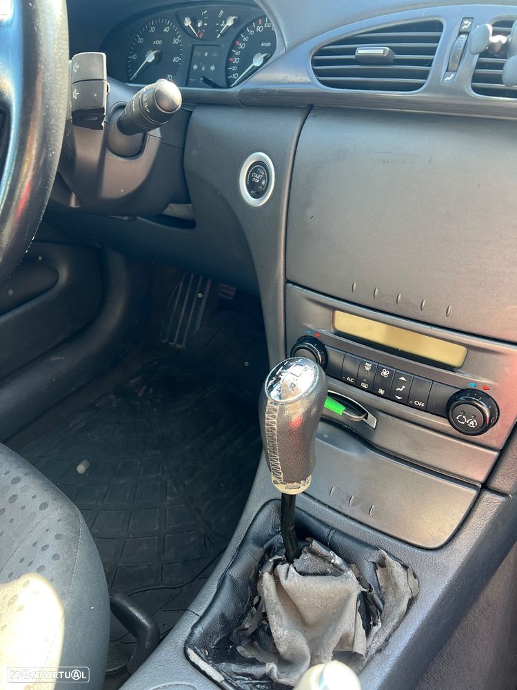 Renault Laguna - 4