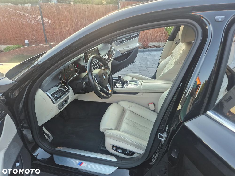 BMW Seria 7 730d xDrive - 14