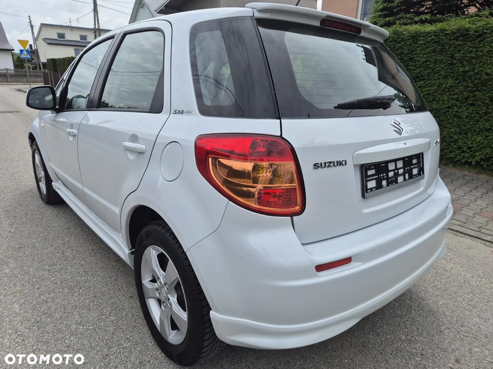 Suzuki SX4 1.6 Premium 2012 - 4